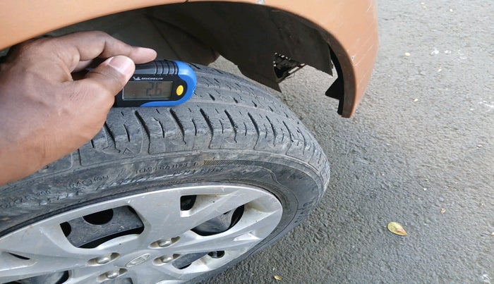 2014 Hyundai Grand i10 SPORTZ 1.2 KAPPA VTVT, Petrol, Manual, 72,023 km, tyre