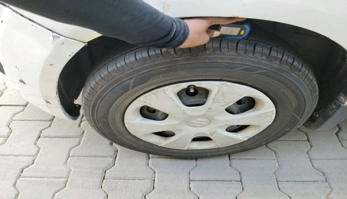 2016 Maruti Ritz VXI, CNG, Manual, 57,713 km, tyre