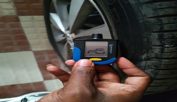 2016 Hyundai Elite i20 ASTA 1.2, Petrol, Manual, 67,912 km, tyre