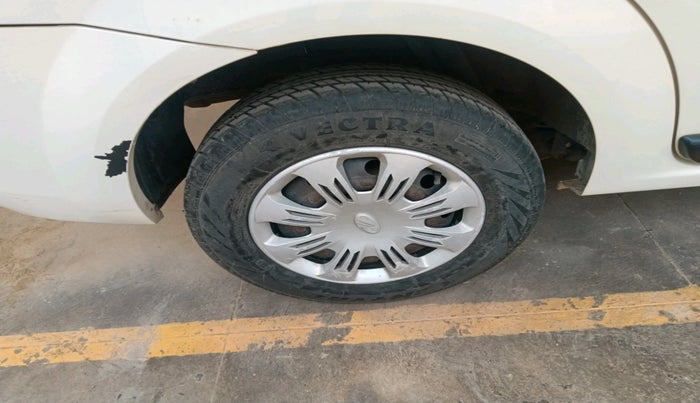 2012 Mahindra Verito 1.5 D4 BS III, Diesel, Manual, 81,898 km, tyre