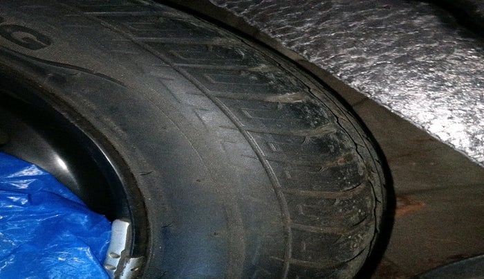 2013 Maruti Wagon R 1.0 VXI, Petrol, Manual, 45,007 km, tyre