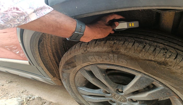 2018 Maruti Vitara Brezza ZDI AMT, Diesel, Automatic, 1,12,296 km, tyre