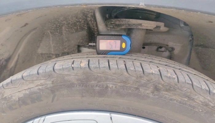 2024 Tata NEXON Smart Plus 1.2 Revotron 6 AMT, Petrol, Automatic, 9,462 km, tyre