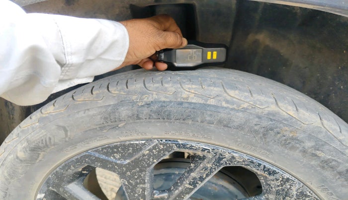 2023 Maruti FRONX DELTA PLUS 1.2L AGS, Petrol, Automatic, 52,038 km, tyre