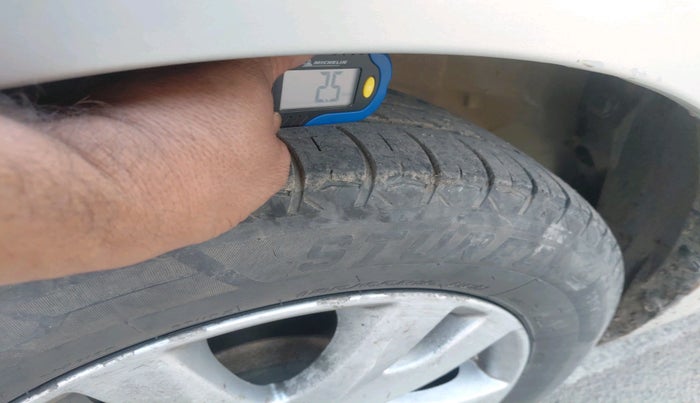 2018 Maruti Ertiga VDI SHVS, Diesel, Manual, 88,123 km, tyre