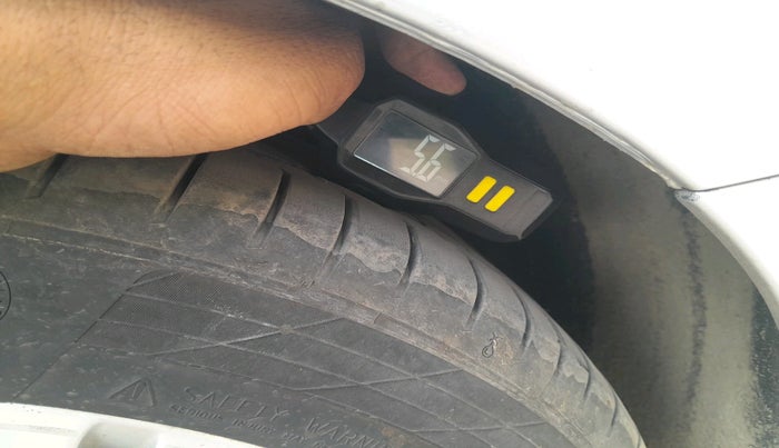 2014 Mercedes Benz C Class C 220 CDI AVANTGARDE, Diesel, Automatic, 77,139 km, tyre