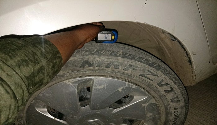 2017 Maruti Celerio ZXI, Petrol, Manual, 1,01,354 km, tyre