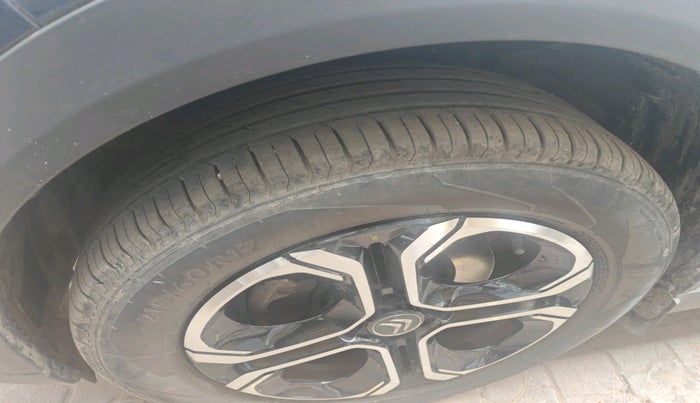 2023 CITROEN C3 AIRCROSS MAX 1.2 5 STR VIBE PACK DUAL TONE, Petrol, Manual, 17,104 km, tyre