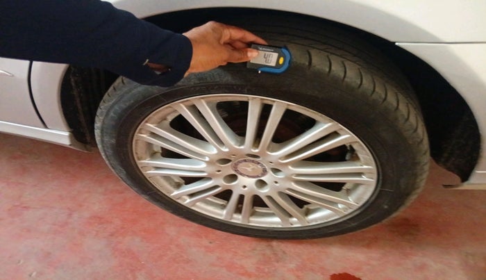 2012 Mercedes Benz E Class E 220 CDI ELEGANCE, Diesel, Automatic, 37,736 km, tyre