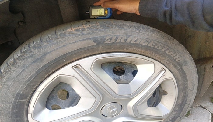 2020 Tata NEXON XM SUNROOF PETROL, Petrol, Manual, 29,492 km, tyre