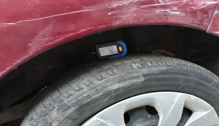 2016 Hyundai Eon MAGNA +, Petrol, Manual, 85,770 km, tyre