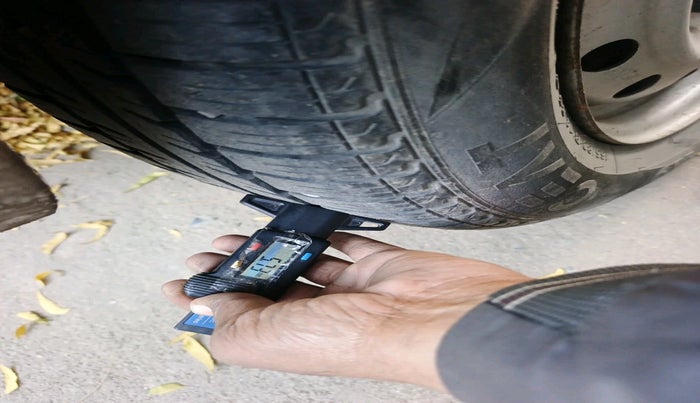 2011 Maruti Ritz LXI, Petrol, Manual, 69,992 km, tyre