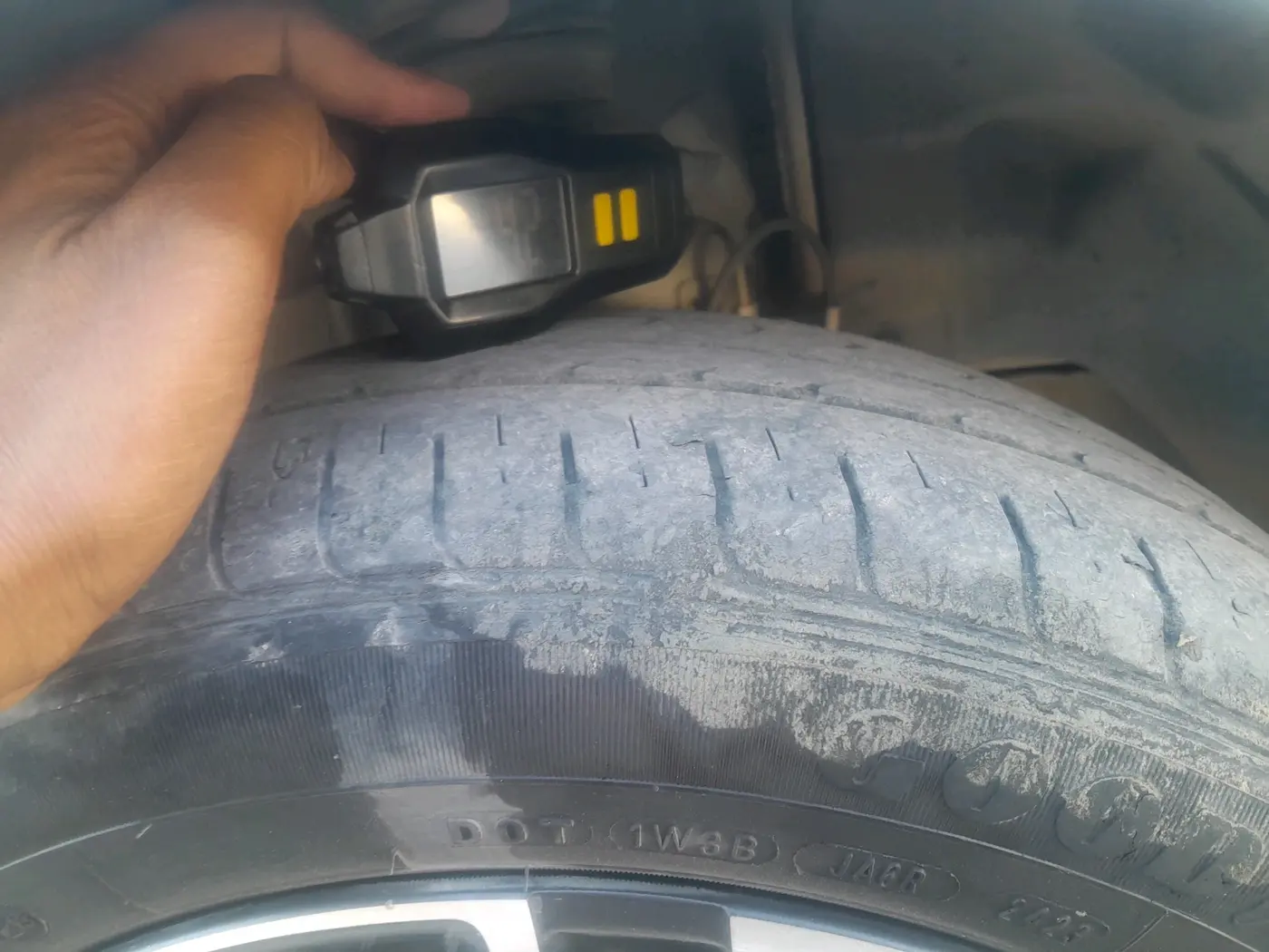 2023 Tata Tiago XZ PLUS PETROL, Petrol, Manual, 27,249 km, tyre