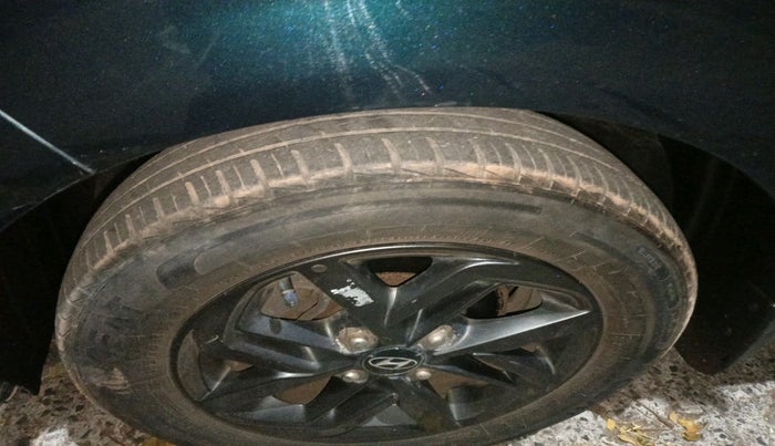 2021 Hyundai GRAND I10 NIOS SPORTZ AMT 1.2 KAPPA VTVT, Petrol, Automatic, 39,934 km, tyre