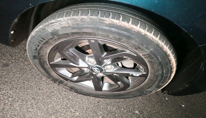 2021 Hyundai GRAND I10 NIOS SPORTZ AMT 1.2 KAPPA VTVT, Petrol, Automatic, 39,934 km, tyre