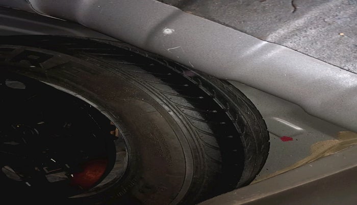 2011 Hyundai i10 SPORTZ 1.2, Petrol, Manual, 30,248 km, tyre