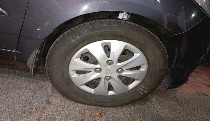 2011 Hyundai i10 SPORTZ 1.2, Petrol, Manual, 30,248 km, tyre