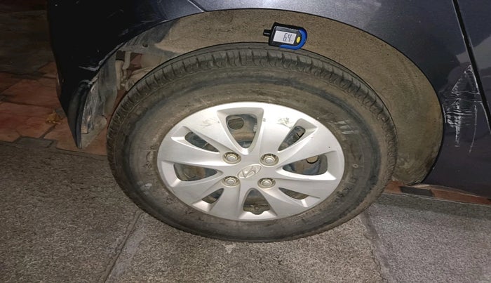 2011 Hyundai i10 SPORTZ 1.2, Petrol, Manual, 30,248 km, tyre