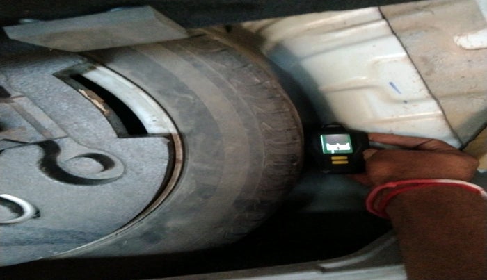 2019 Mahindra XUV300 W8 (O) 1.5 DIESEL, Diesel, Manual, 1,29,357 km, tyre