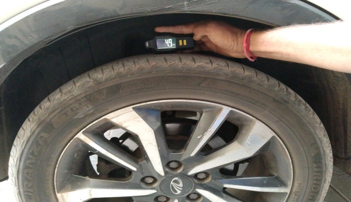 2019 Mahindra XUV300 W8 (O) 1.5 DIESEL, Diesel, Manual, 1,29,357 km, tyre