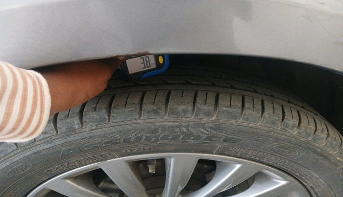 2016 Maruti Ciaz ZXI+, Petrol, Manual, 61,514 km, tyre