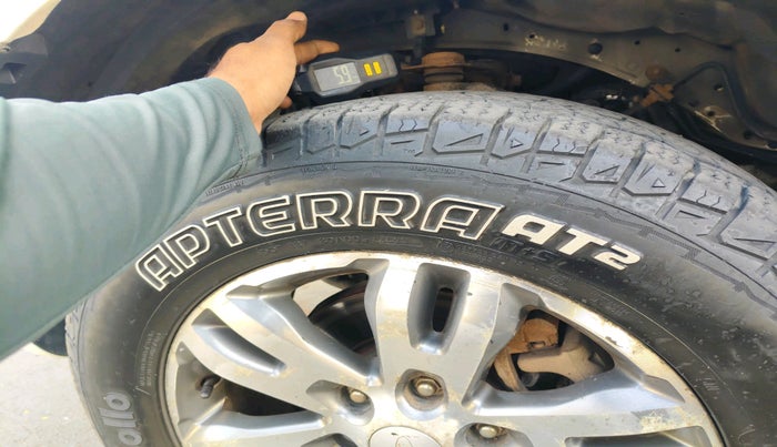 2018 Ford Endeavour TITANIUM 3.2 4X4 AT, Diesel, Automatic, 97,352 km, tyre