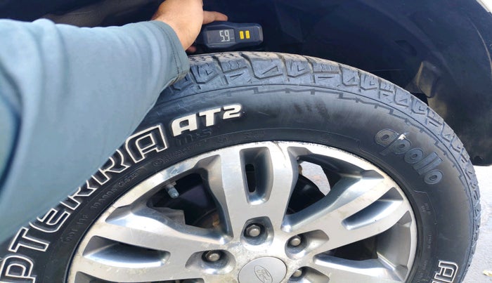 2018 Ford Endeavour TITANIUM 3.2 4X4 AT, Diesel, Automatic, 97,352 km, tyre