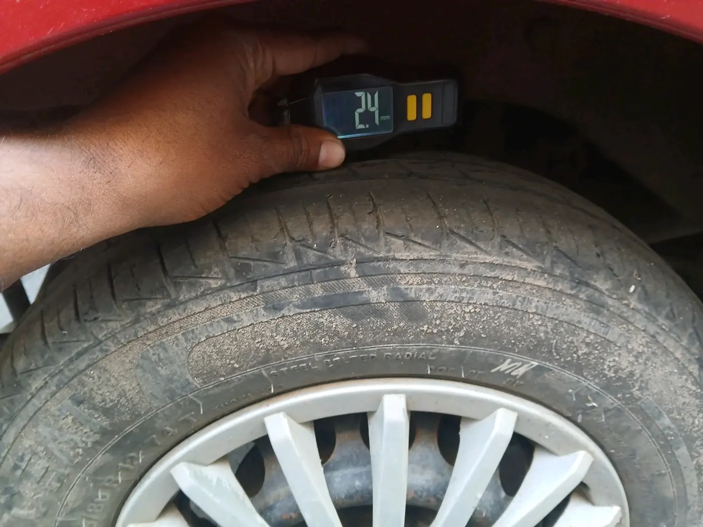 2015 Maruti Alto 800 LXI, Petrol, Manual, 24,338 km, tyre