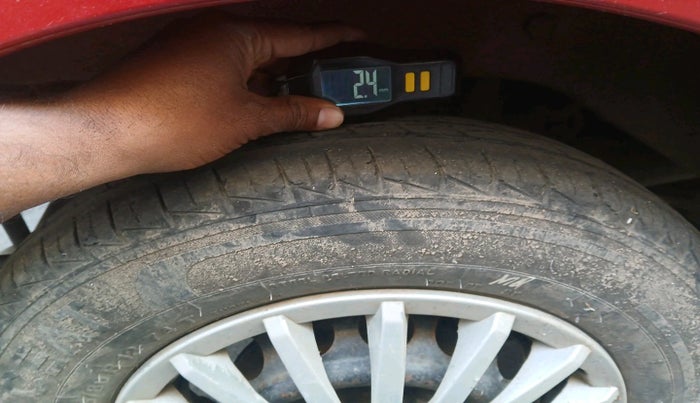 2015 Maruti Alto 800 LXI, Petrol, Manual, 24,338 km, tyre