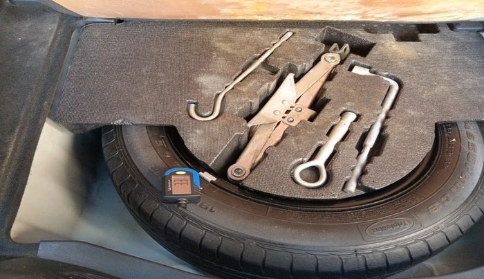 2019 Honda WR-V 1.2L I-VTEC VX MT, Petrol, Manual, 75,180 km, tyre