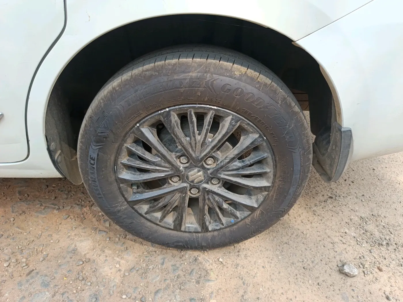2020 Maruti Ertiga VXI AT SHVS, Petrol, Automatic, 94,707 km, tyre