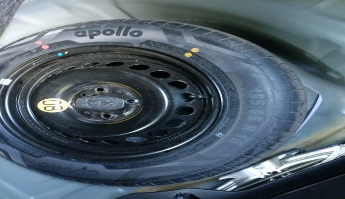 2022 Maruti Baleno ZETA PETROL 1.2, Petrol, Manual, 42,240 km, tyre