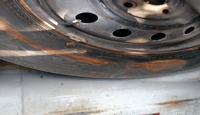 2016 Honda Amaze 1.5L I-DTEC S, Diesel, Manual, 1,23,566 km, tyre