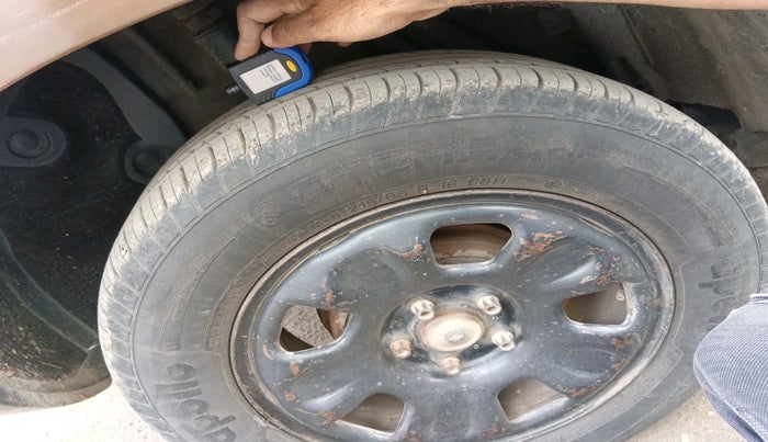 2015 Renault Duster 85 PS RXL DIESEL, Diesel, Manual, 93,983 km, tyre