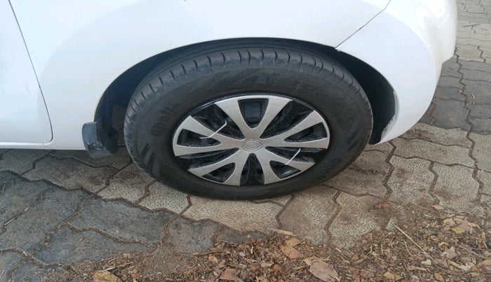 2016 Datsun Redi Go T (O), Petrol, Manual, 70,283 km, tyre