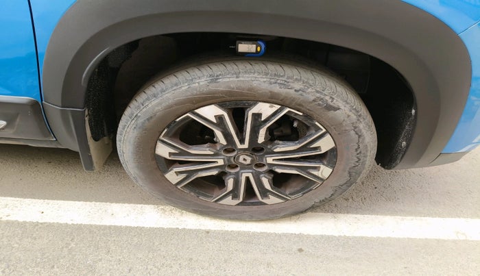 2022 Renault Kiger RXZ AMT, Petrol, Automatic, 34,103 km, tyre