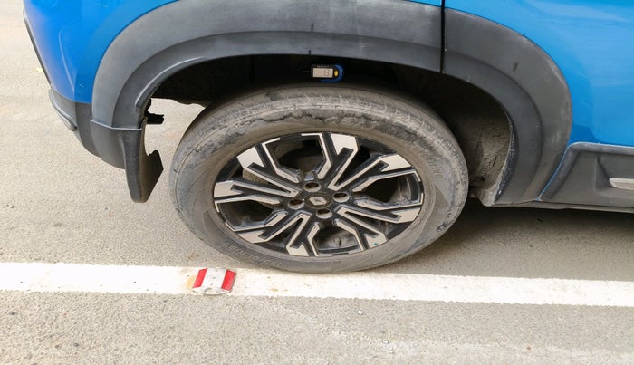 2022 Renault Kiger RXZ AMT, Petrol, Automatic, 34,103 km, tyre