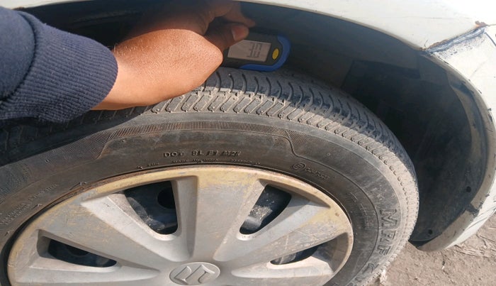 2011 Maruti Swift Dzire VXI, Petrol, Manual, 1,42,861 km, tyre