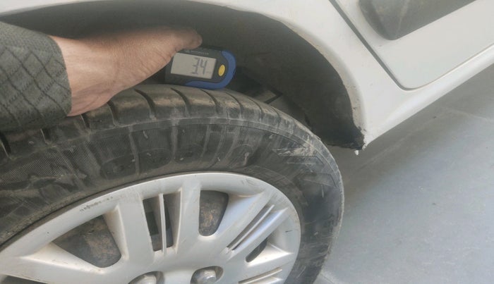 2012 Hyundai Santro Xing GLS, CNG, Manual, 85,821 km, tyre