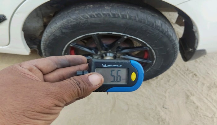 2017 Honda Amaze 1.5L I-DTEC E, Diesel, Manual, 1,00,371 km, tyre