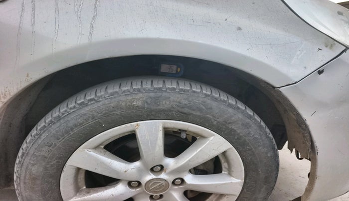 2012 Nissan Sunny XV DIESEL, Diesel, Manual, 1,25,193 km, tyre