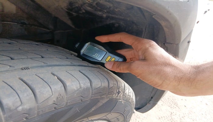 2022 Maruti Vitara Brezza LXI, CNG, Manual, 1,11,581 km, tyre