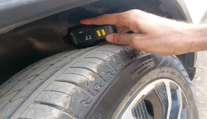 2022 Maruti Vitara Brezza LXI, CNG, Manual, 1,11,581 km, tyre