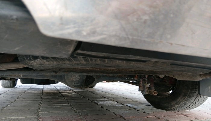 2012 Tata Safari Storme 2.2 EX 4X2, Diesel, Manual, 95,792 km, tyre