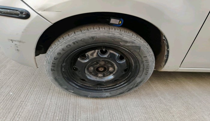 2009 Maruti Wagon R VXI MINOR, Petrol, Manual, 42,824 km, tyre