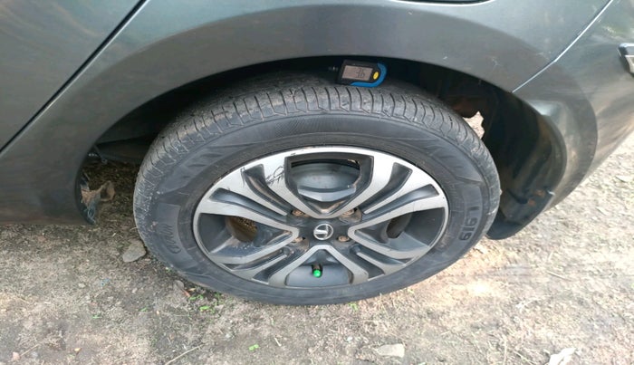 2022 Tata Tiago XZ PETROL, Petrol, Manual, 41,363 km, tyre