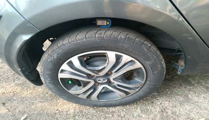 2022 Tata Tiago XZ PETROL, Petrol, Manual, 41,363 km, tyre