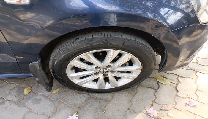 2015 Volkswagen Polo COMFORTLINE 1.5L, Diesel, Manual, 1,36,672 km, tyre