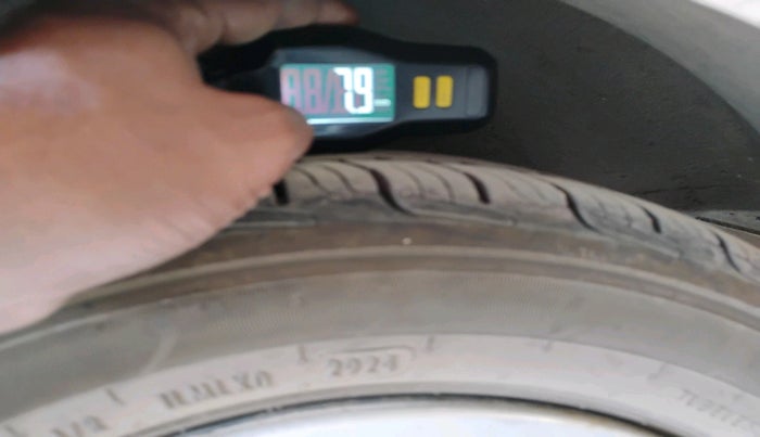 2015 Tata Nano TWIST XT, Petrol, Manual, 1,16,798 km, tyre