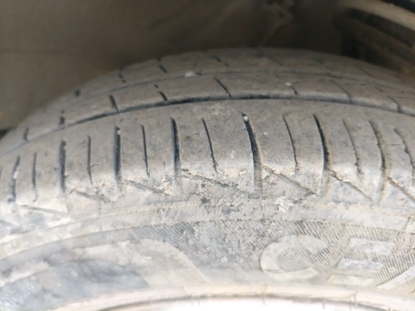 2012 Maruti Alto LXI CNG, CNG, Manual, 75,428 km, tyre